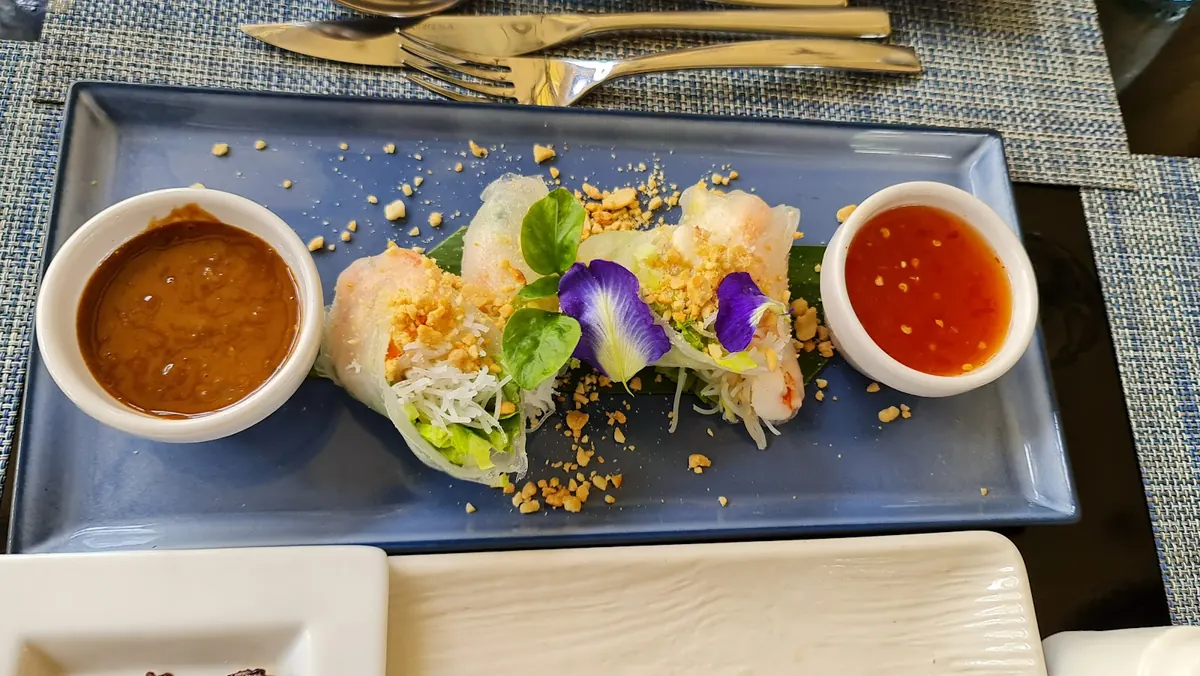 Lotus Café